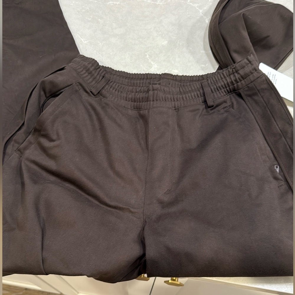ALO Yoga Edition Sueded Straight Leg Pant - Espresso - Espresso / M - Picture 3 of 6